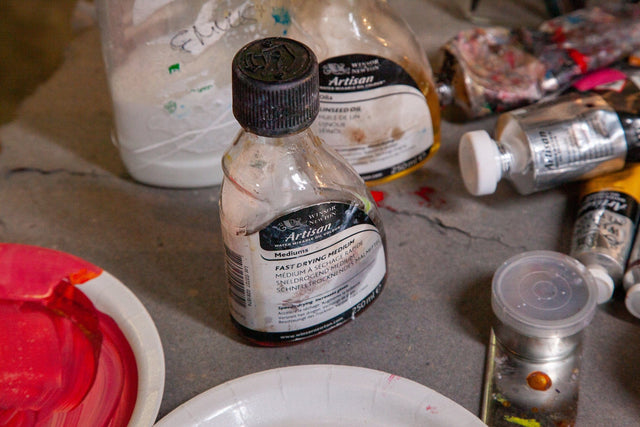 Lerne im geistreich Online-Kurs mit Mila Plaickner Portrait-Raum-Figur kennen