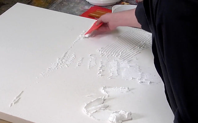 Lerne im geistreich Online-Kurs mit Olma Abendrot in Relieftechnik kennen