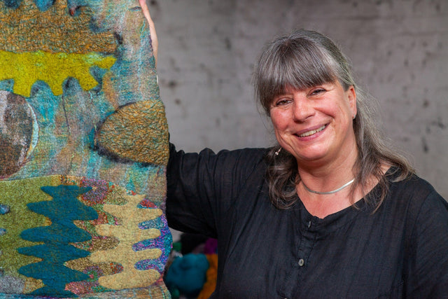 Lerne im geistreich Online-Kurs mit Ricarda Aßmann Wandobjekt aus Filz in Collage-Technik kennen