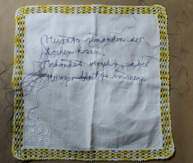 Lerne im geistreich Online-Kurs mit Rita Zepf Textilkunst und Typographie kennen