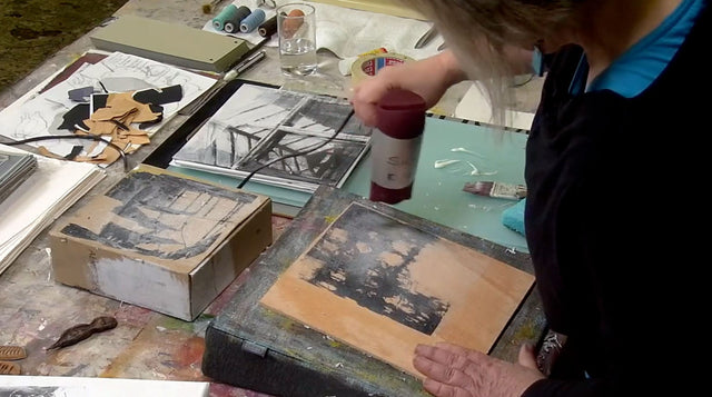 Lerne im geistreich Online-Kurs mit Sabine Kinder Acryl-Mischtechnik und Foto-Transfer kennen