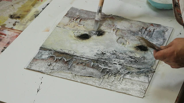 Lerne im geistreich Online-Kurs mit Sonja Schmid Materialbild(er) mit Dachpappe und Lack kennen