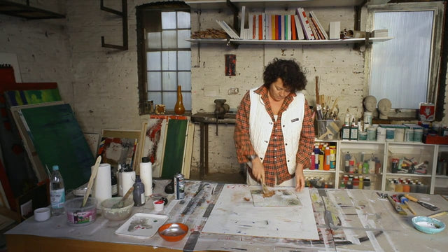 Lerne im geistreich Online-Kurs mit Sonja Schmid Materialbild(er) mit Dachpappe und Lack kennen