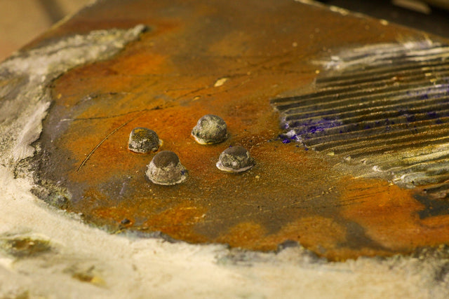 Lerne im geistreich Online-Kurs mit Ulla Schönhense Rost und weisser Beton mit 3D-Effekt kennen